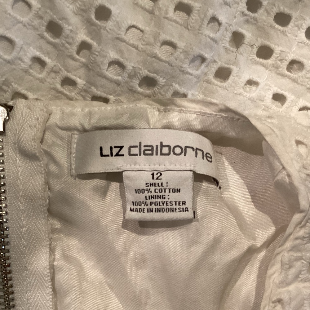 Liz Claiborne White Sleeveless Blouse - Picture 4 of 4